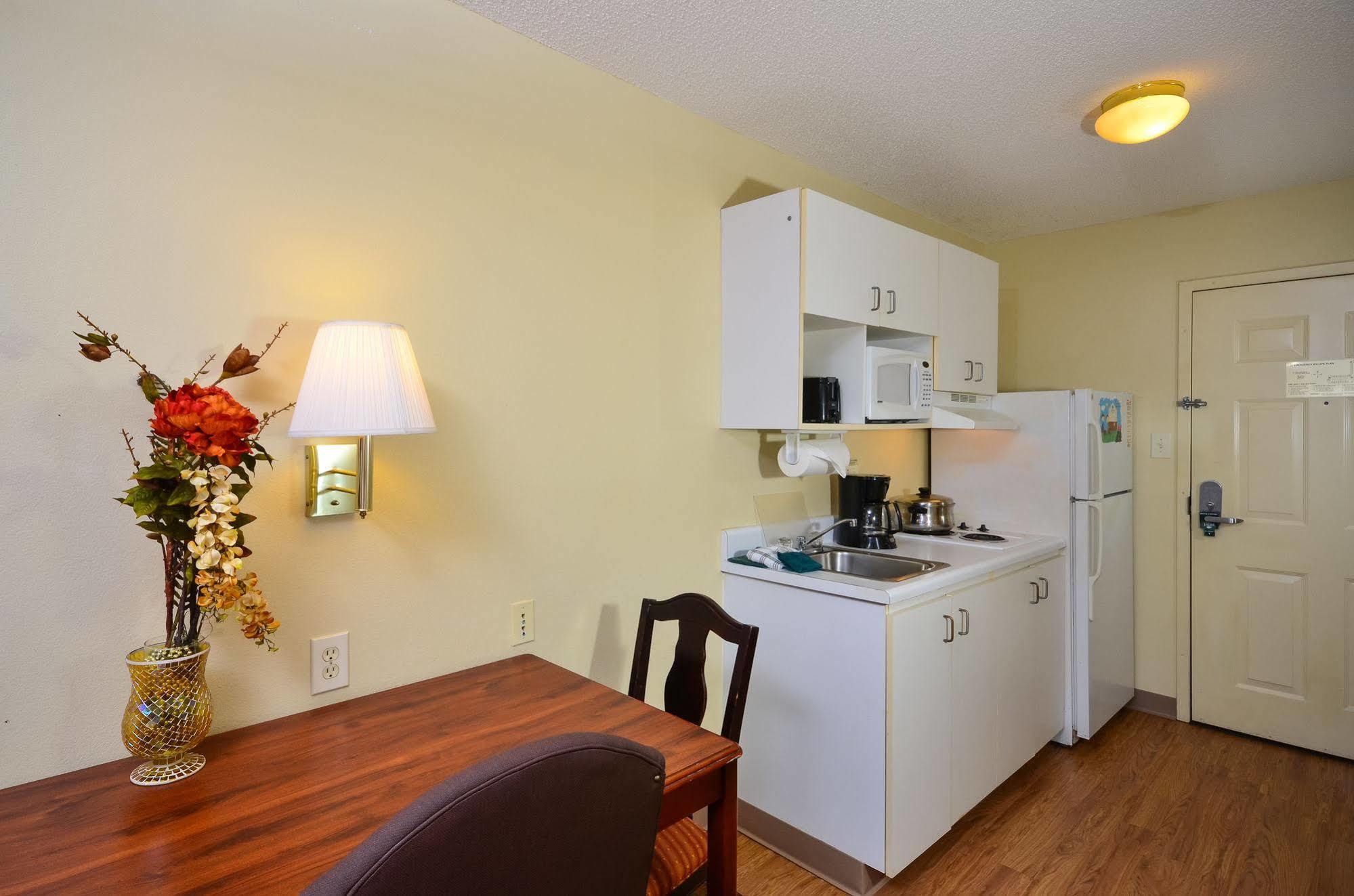 Intown Suites Extended Stay Decatur Al Экстерьер фото
